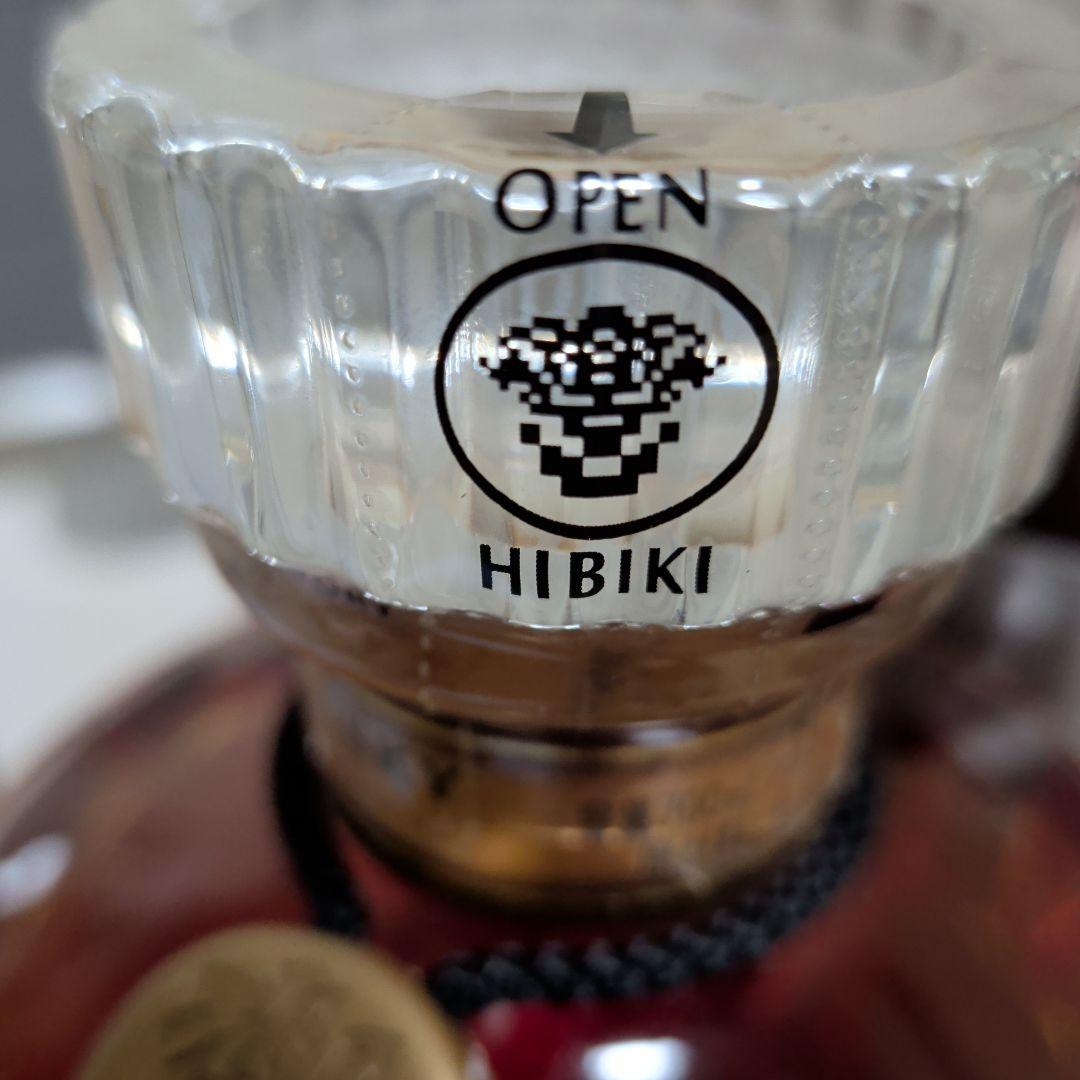 希少]SUNTORY［響］ノンエイジ 裏ゴールド 紐ありクリスタルキャップ良品