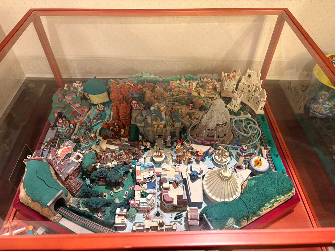 ディズニーランド ミニチュア模型 ディアゴスティーニ　店舗等点灯ディスプレイ