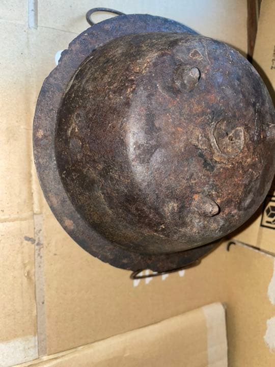 茶釜？ ご飯釜？ 鉄器 骨董 アンティーク 釜 金寿堂 だと思います。