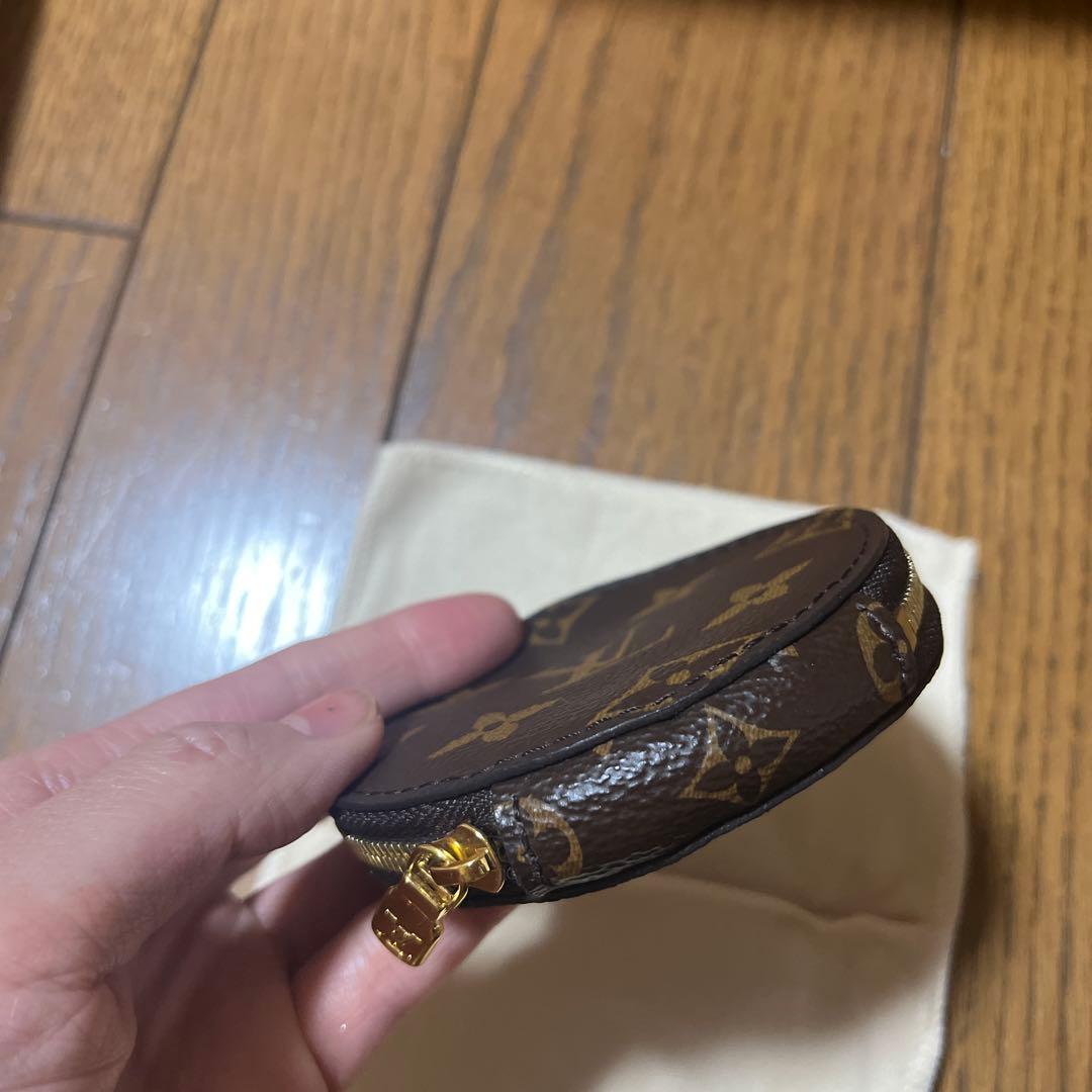 Louis Vuitton モノグラムのケース