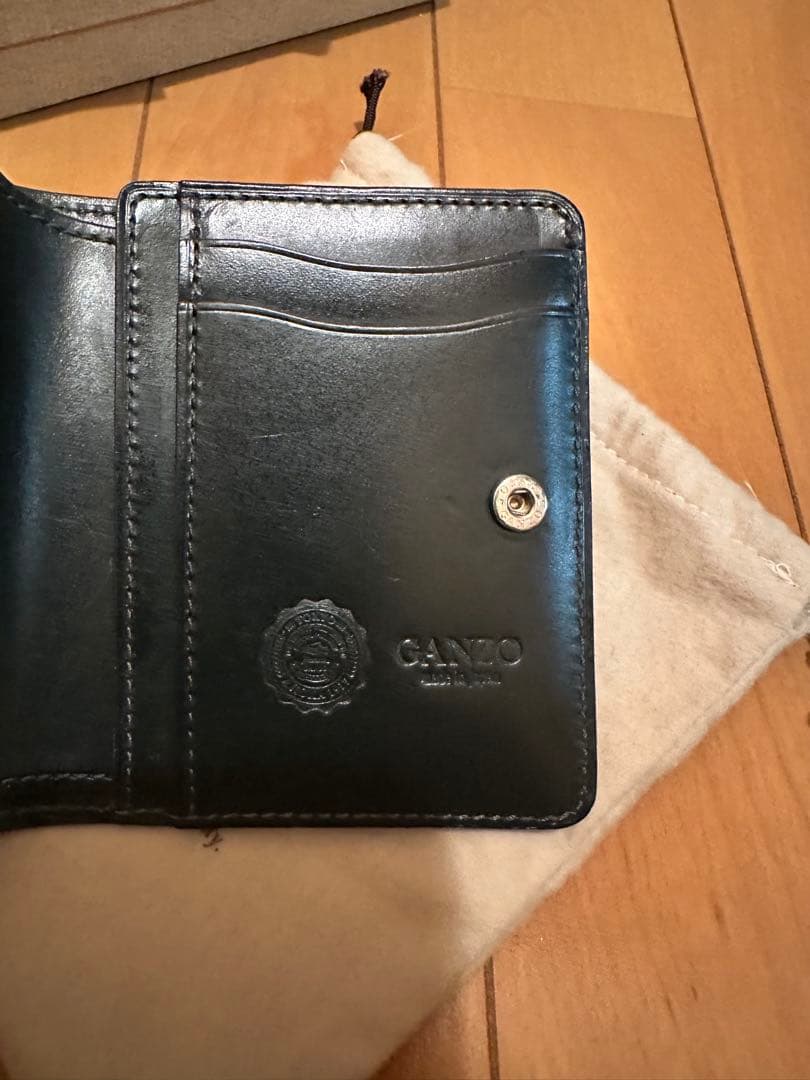 GANZO AVON (エイボン)Lファスナー二つ折り財布ブリティッシュグリーン