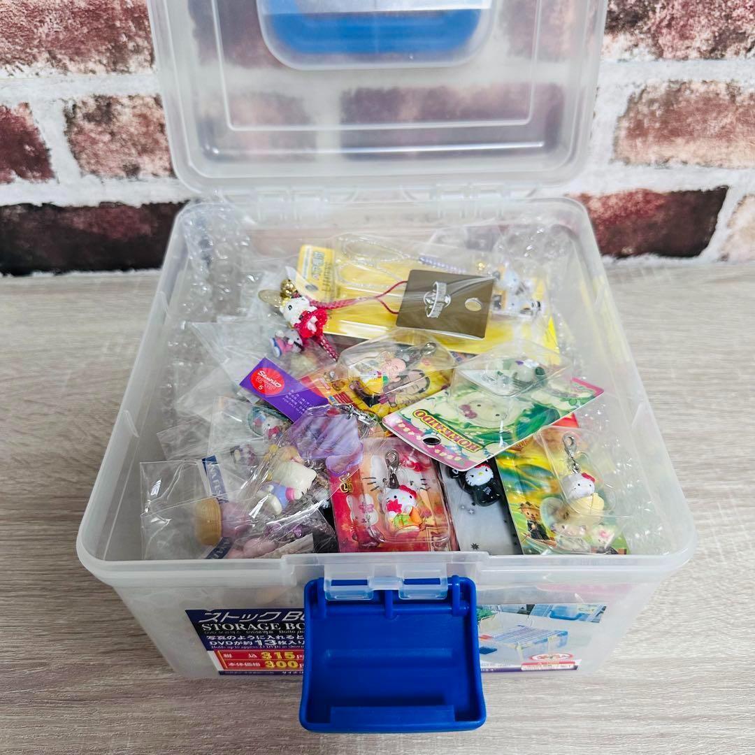 ご当地キティ ハローキティ 根付 ショートストラップ 等　82個　限定品