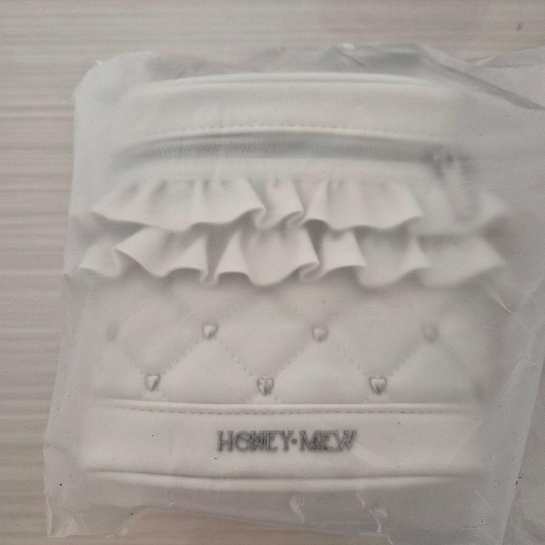 ミシェルマカロン　ハニーミュウ　ビッグリボンバニティショルダー　ホワイト