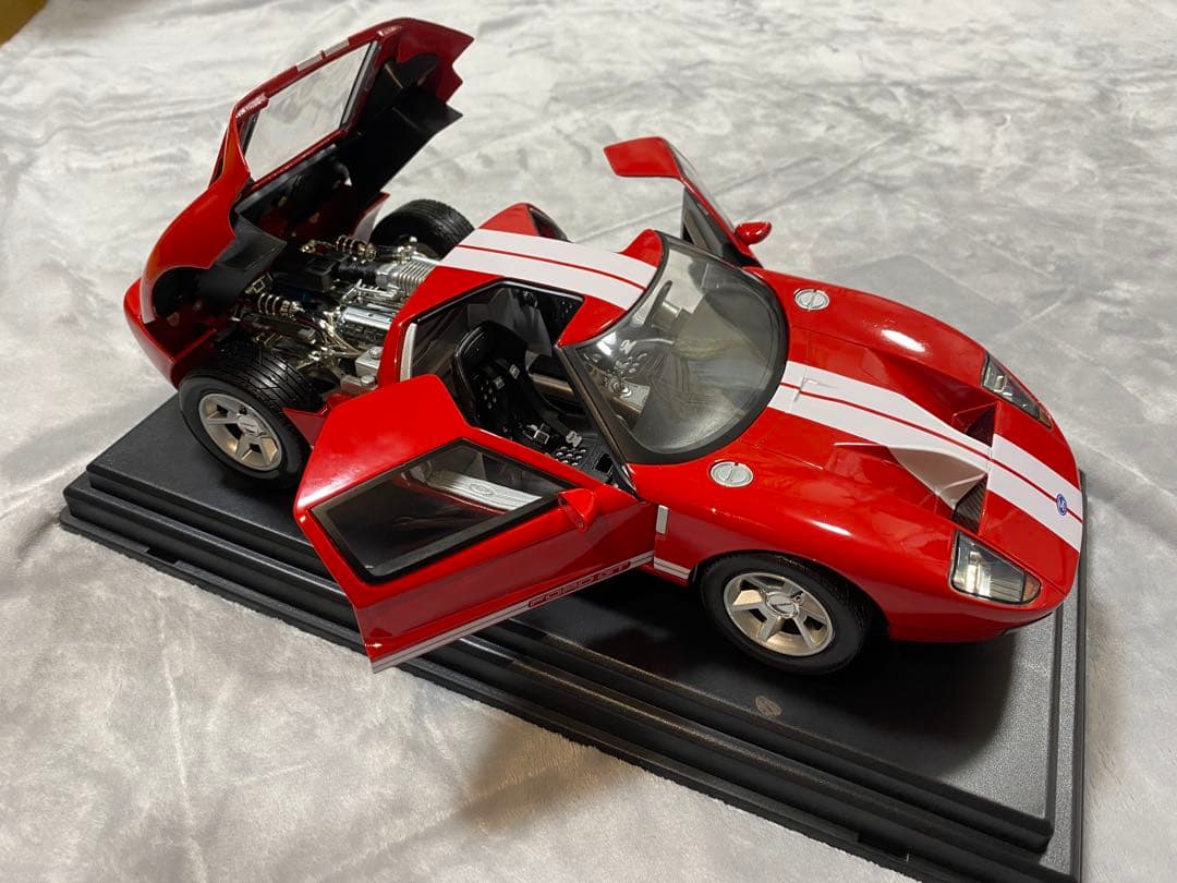 ミニカー MOTORMAX FORD GT 1/12