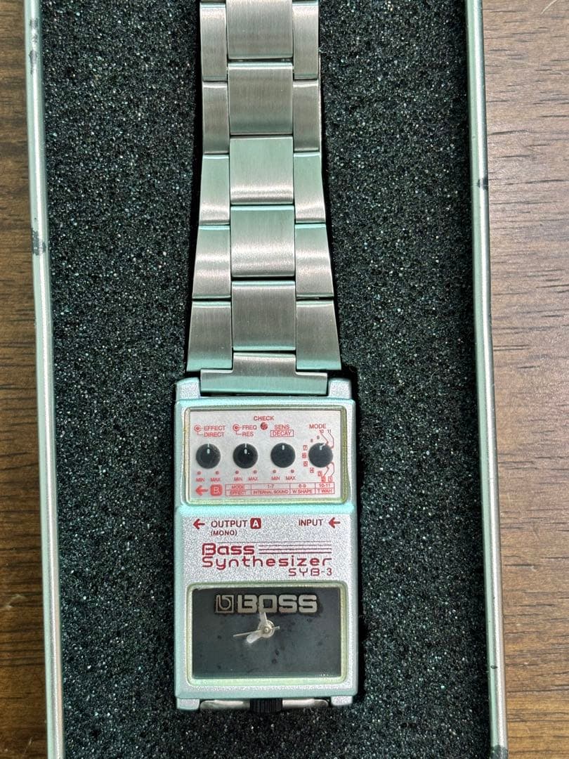 BOSS コンパクトエフェクター型　腕時計　ノベルティ　おまけ付き 腕時計