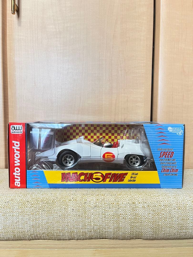 新品未開封　AUTO WORLD 1/18 マッハ号　ギミック多数