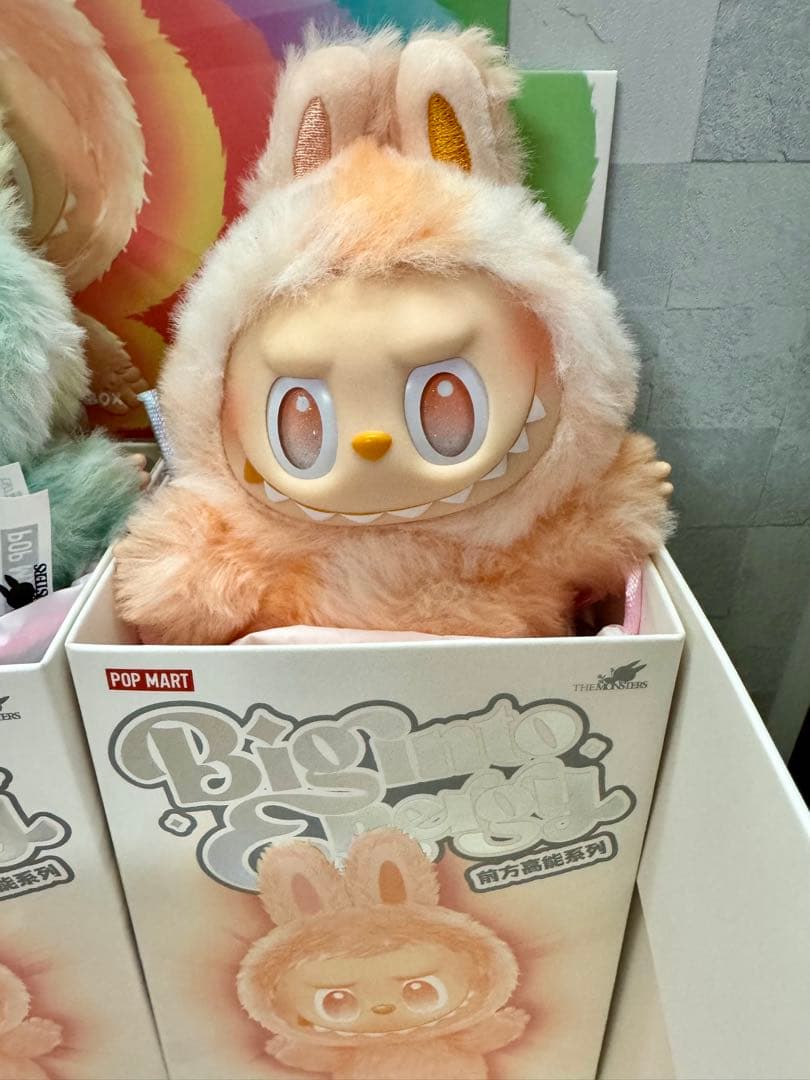 【正規品】ラブブ　Labubu Big into Energy POP MART