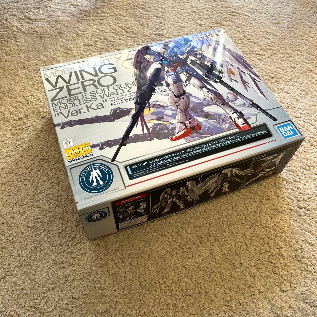 MG 1/100 ウイングガンダムゼロ（Ver.Ka） チタニウムフィニッシュ