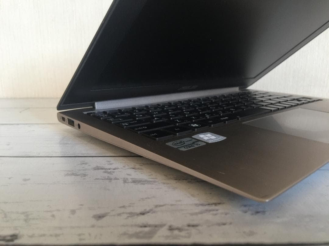 ASUS UX21A 11.6 型TFT液晶 薄型・コンパクトノートパソコン