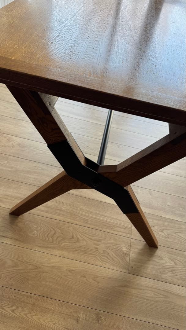 PACIFIC FURNITURE SERVICE テーブル