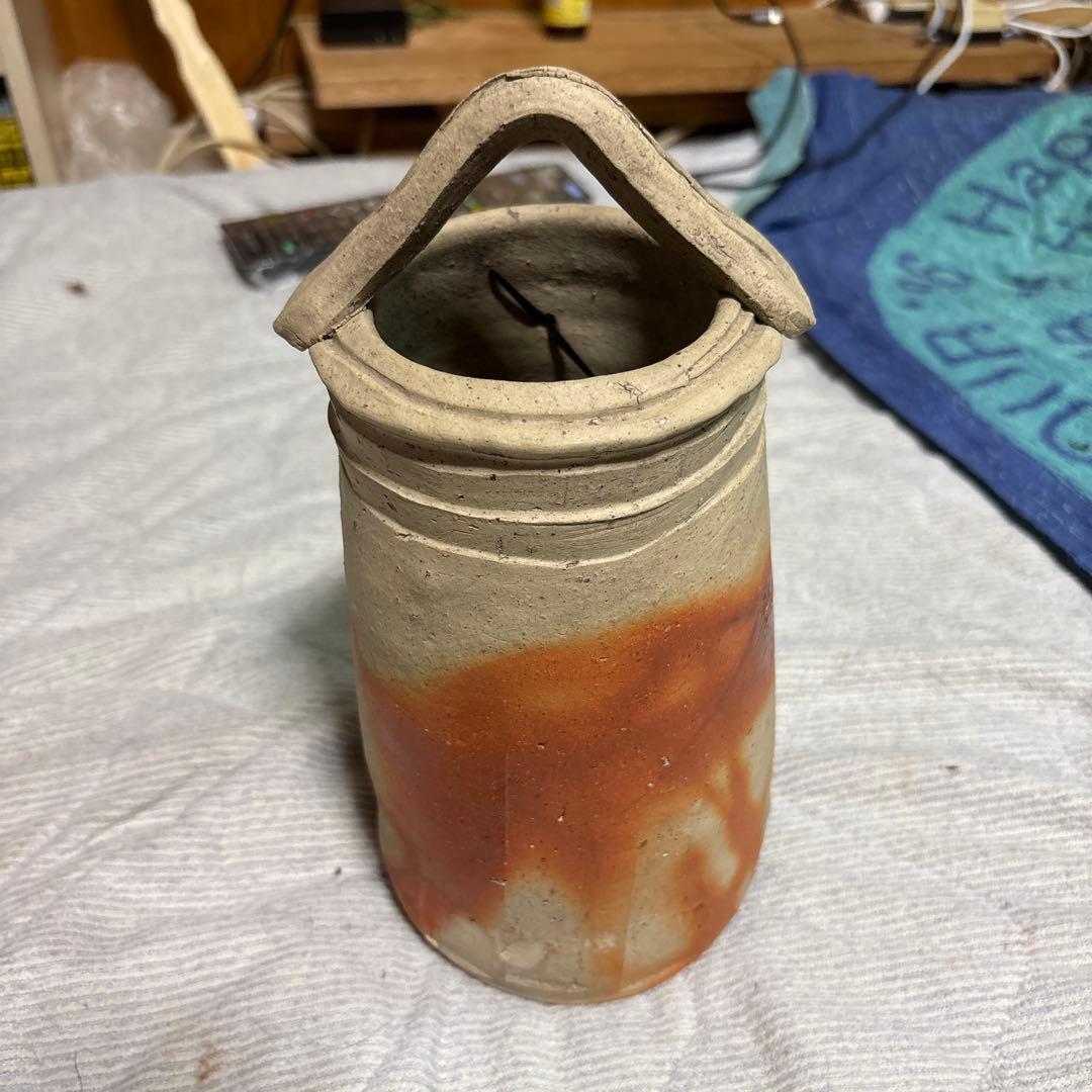 備前の名工人間国宝　金重陶陽作の持ち手付き掛け兼用置花入　未使用　値下げします 人間国宝 金重陶陽 備前 花入 金重陶陽『備前耳付花入』最上位