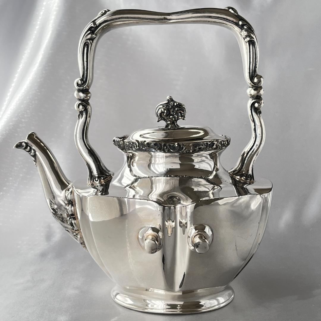 ティーケトル スタンド / バナー【シルバープレート】華麗！！