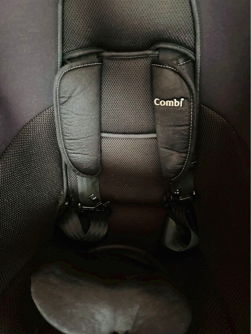 良品✨ コンビ ネセルターン チャイルドシート シートベルト固定