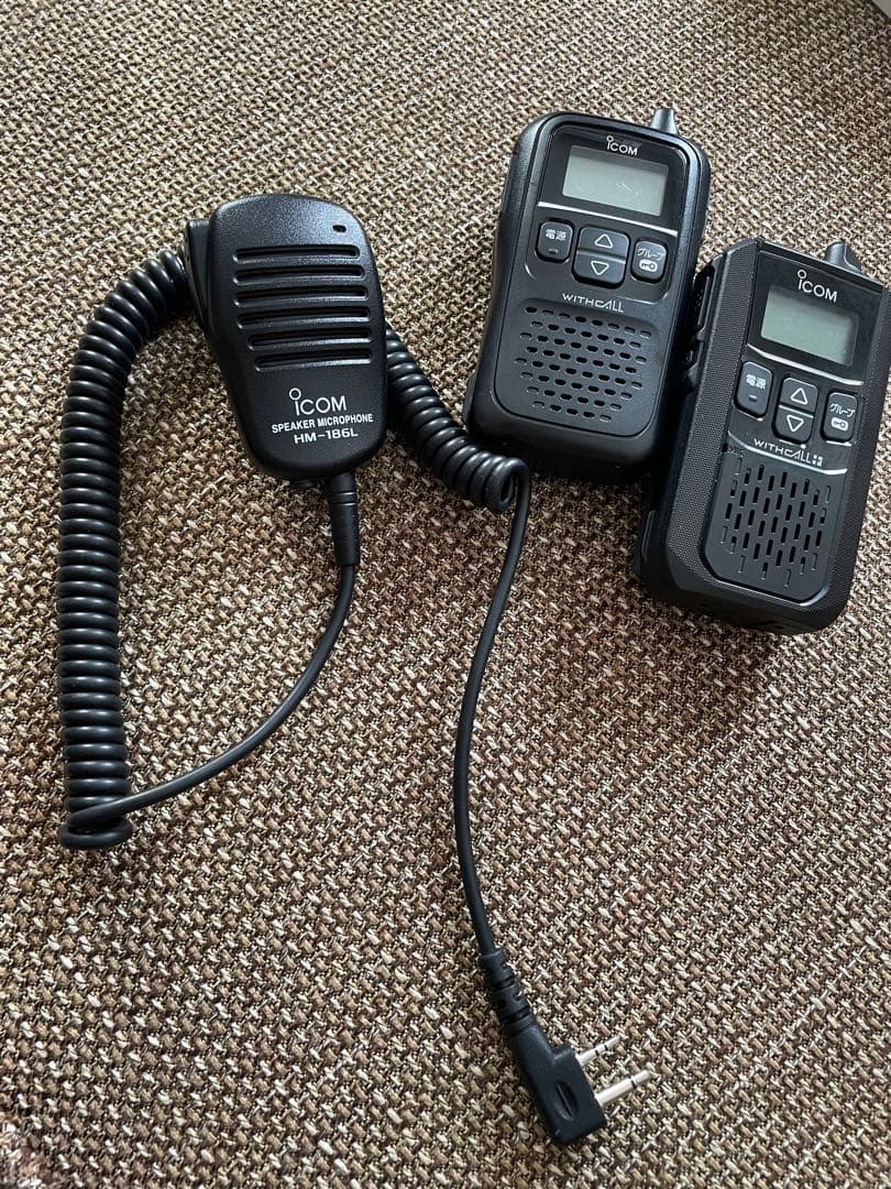 特定小電力トランシーバー2台（ICOM IC-4110 IC4120）+オマケ アイコム
