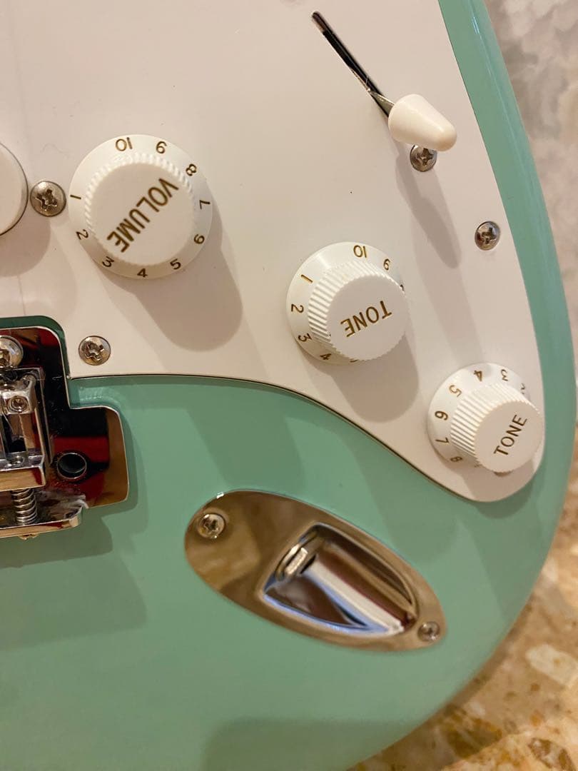 Squier Affinity Stratocaster エレキギター