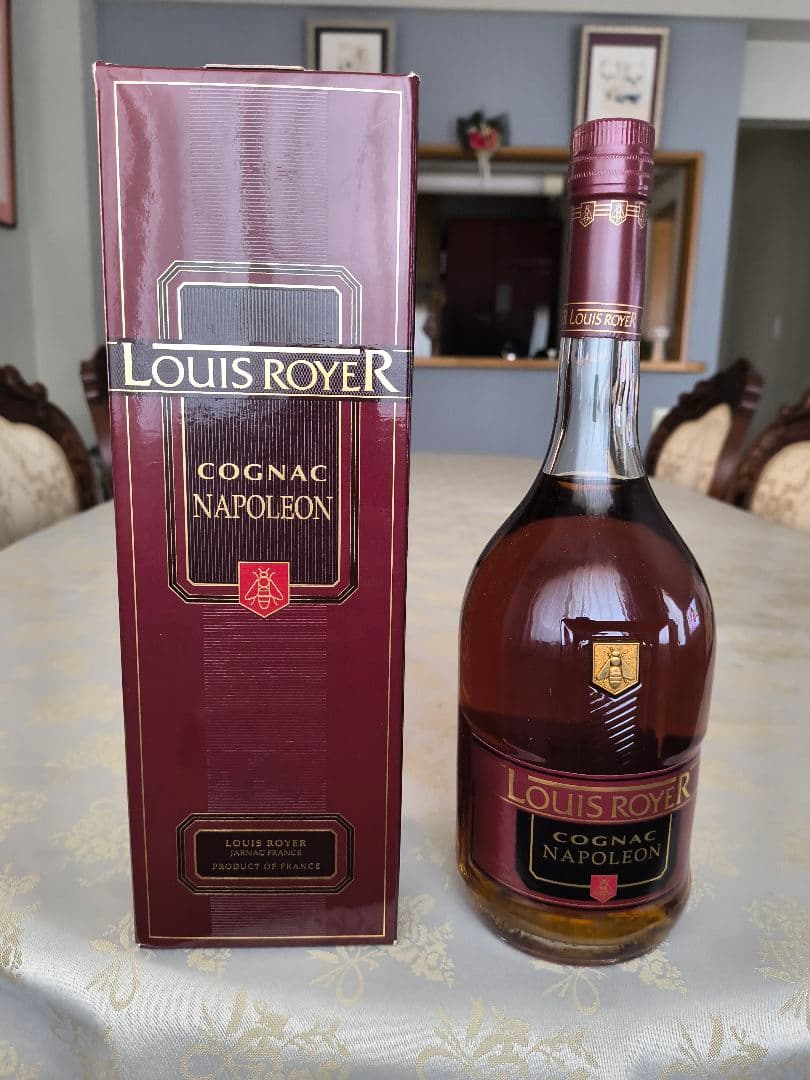 【未開栓・古酒】ルイ・ロワイエ ナポレオン コニャック 箱付き 1989年印刷箱 未開栓・古酒】ルイ・ロワイエ ナポレオン コニャック 箱付き 1989年印刷箱