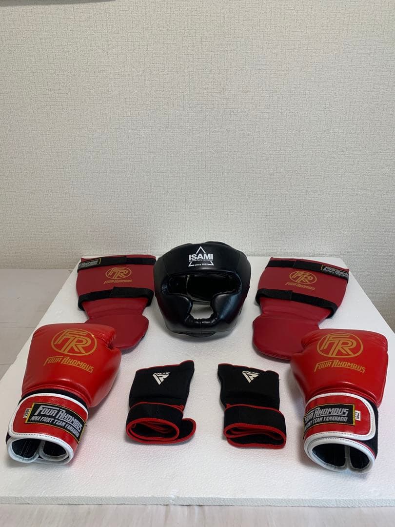美品】FOUR RHOMBUS キックボクシングセット Mサイズ ほぼ未使用