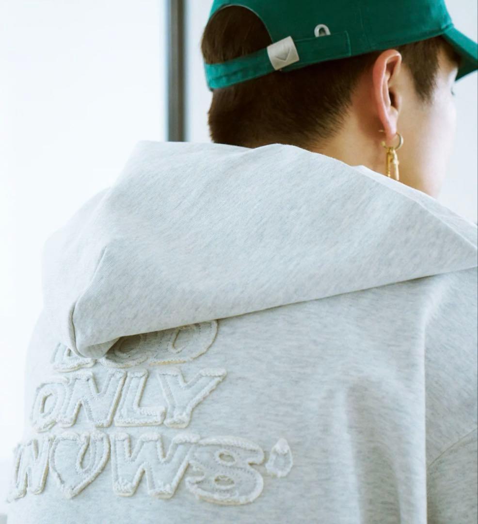 岩田剛典 GOD ONLY KNOWS LOGO CAP NAVY