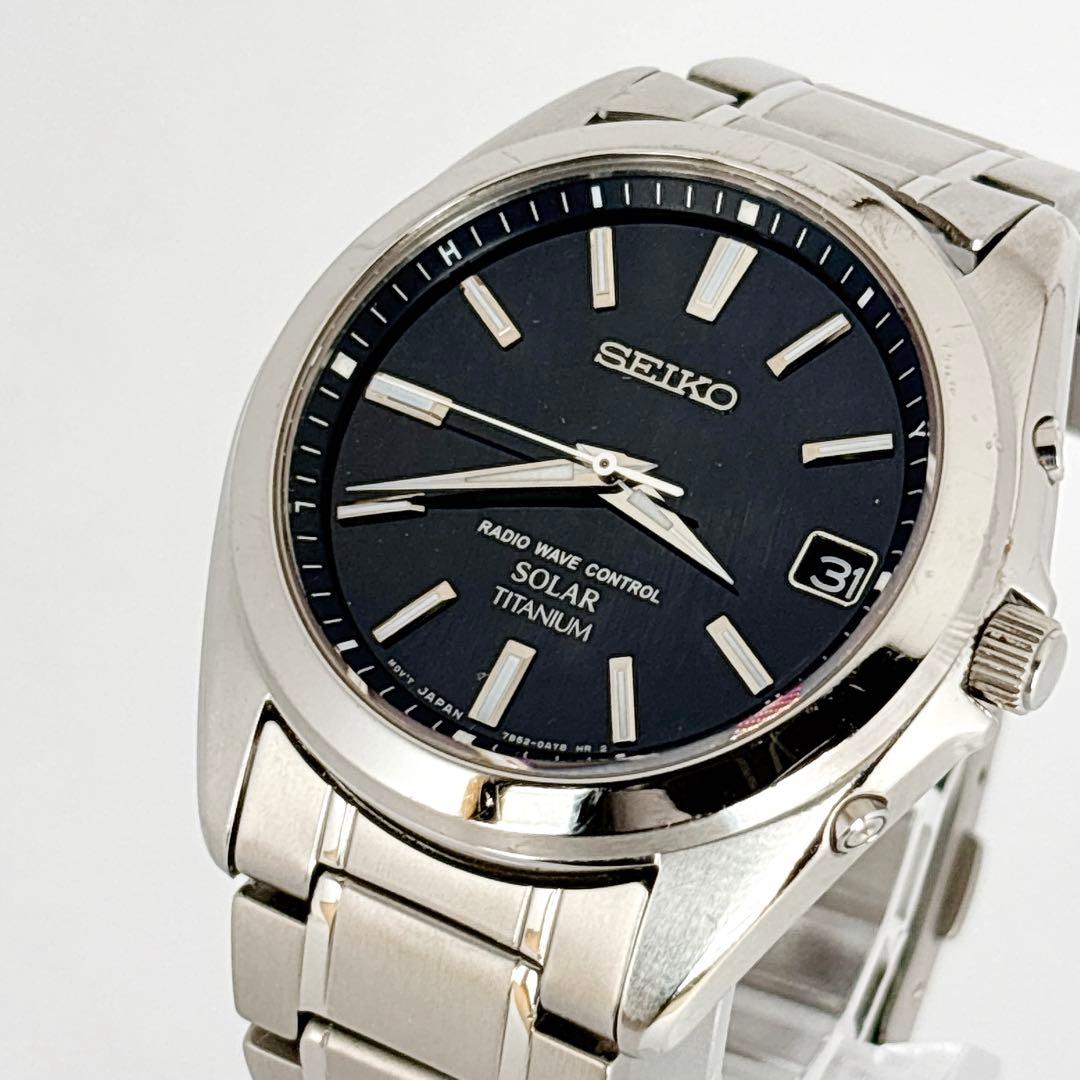稼働 SEIKO メンズ腕時計 SOLAR デイト 黒文字盤 チタン Y2K