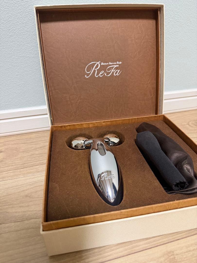 ReFa CARAT 美顔ローラー シルバー - メルカリ