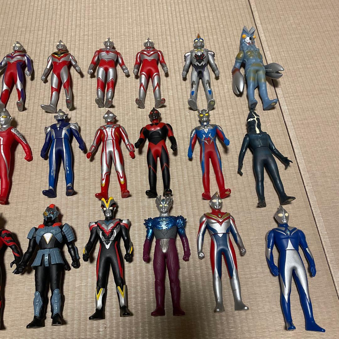 ウルトラマン・怪獣フィギュアセット　62体