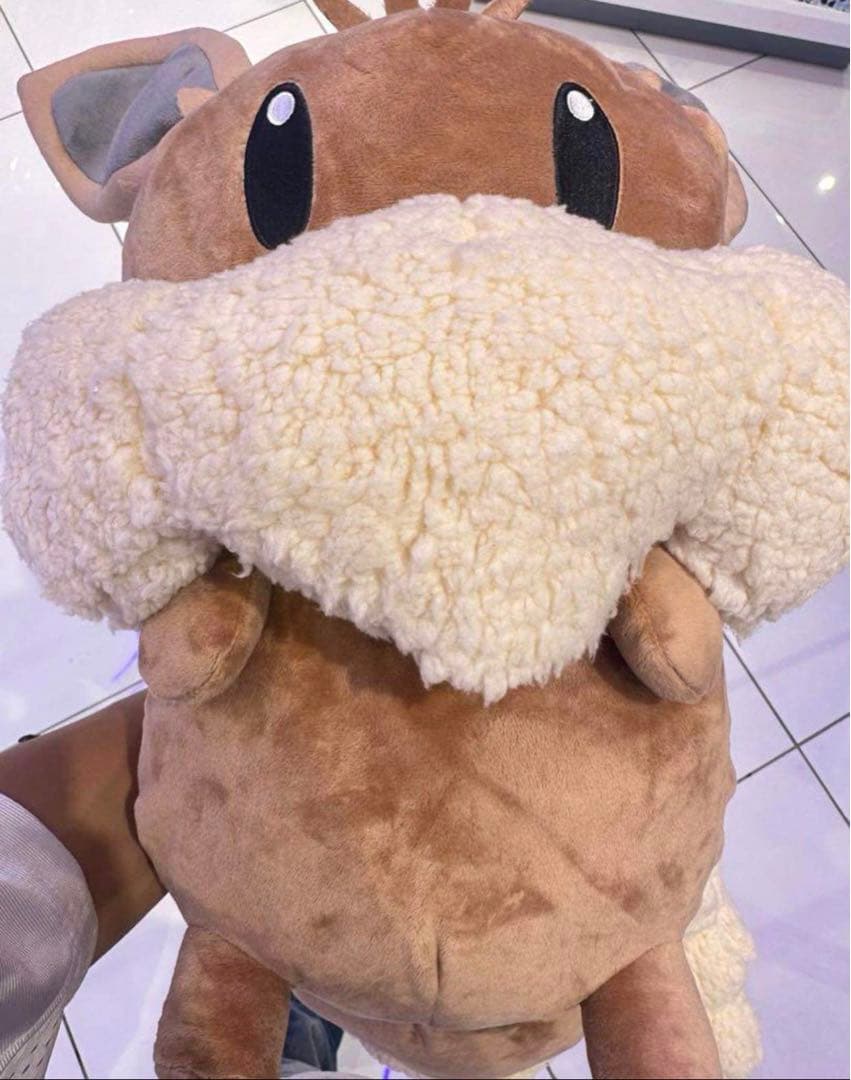 ポケモンセンターオンライン限定のボタンのイーブイリュック