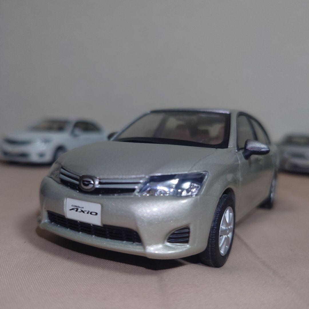 TOYOTA　COROLLA　Axio 7台セット