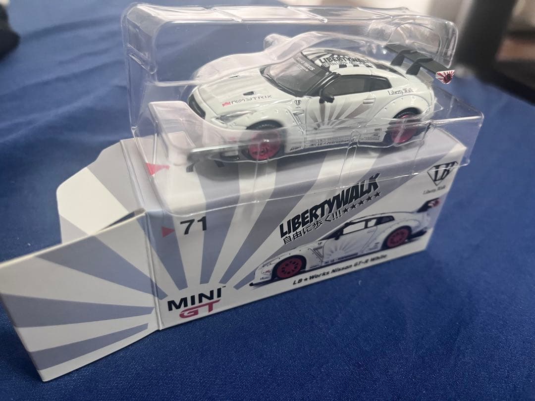 Minigt ミニGT LBWK R35 GTR トイザらス限定 NO.71