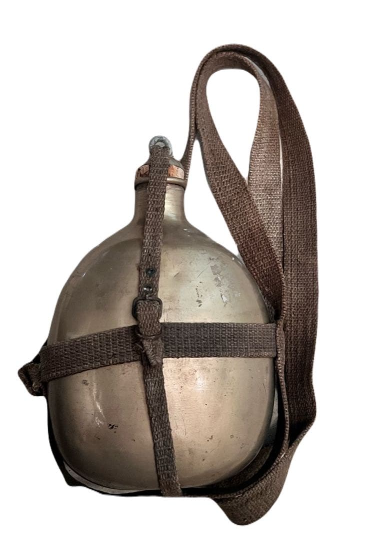 旧日本軍装備品 ヘルメット 飯盒 水筒 4点セット 昭和16年刻印 当時物