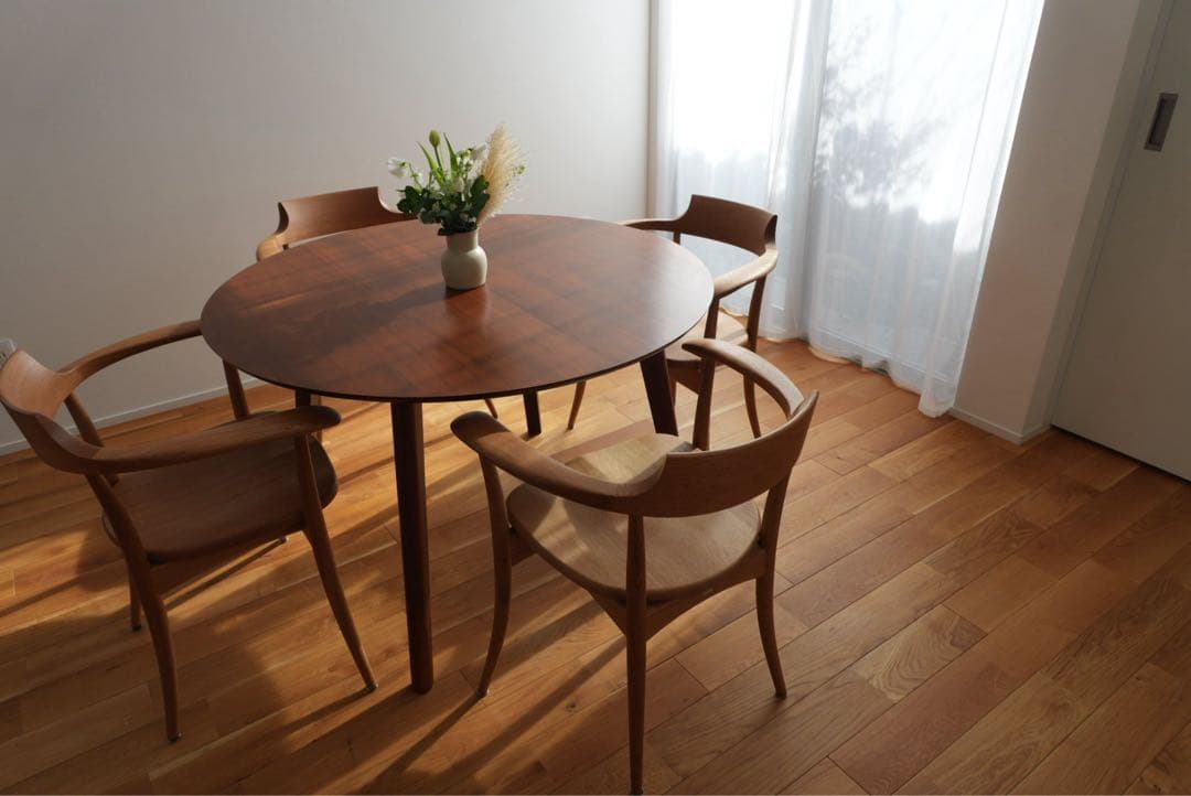 パモウナ　ダイニングテーブル　pamouna 天然木 無垢 ウォールナット