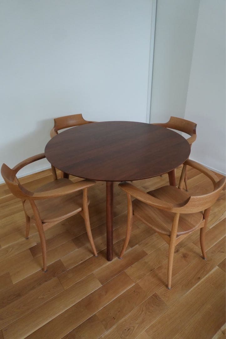 パモウナ　ダイニングテーブル　pamouna 天然木 無垢 ウォールナット