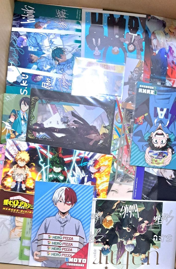 紙類　アニメ　ゲーム　まとめ売り　大量　ノンジャンル