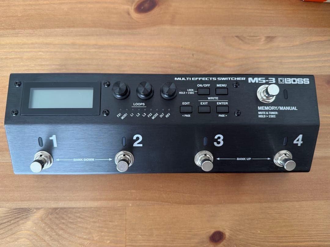 ギター MS-3 Multi Effects Switcher