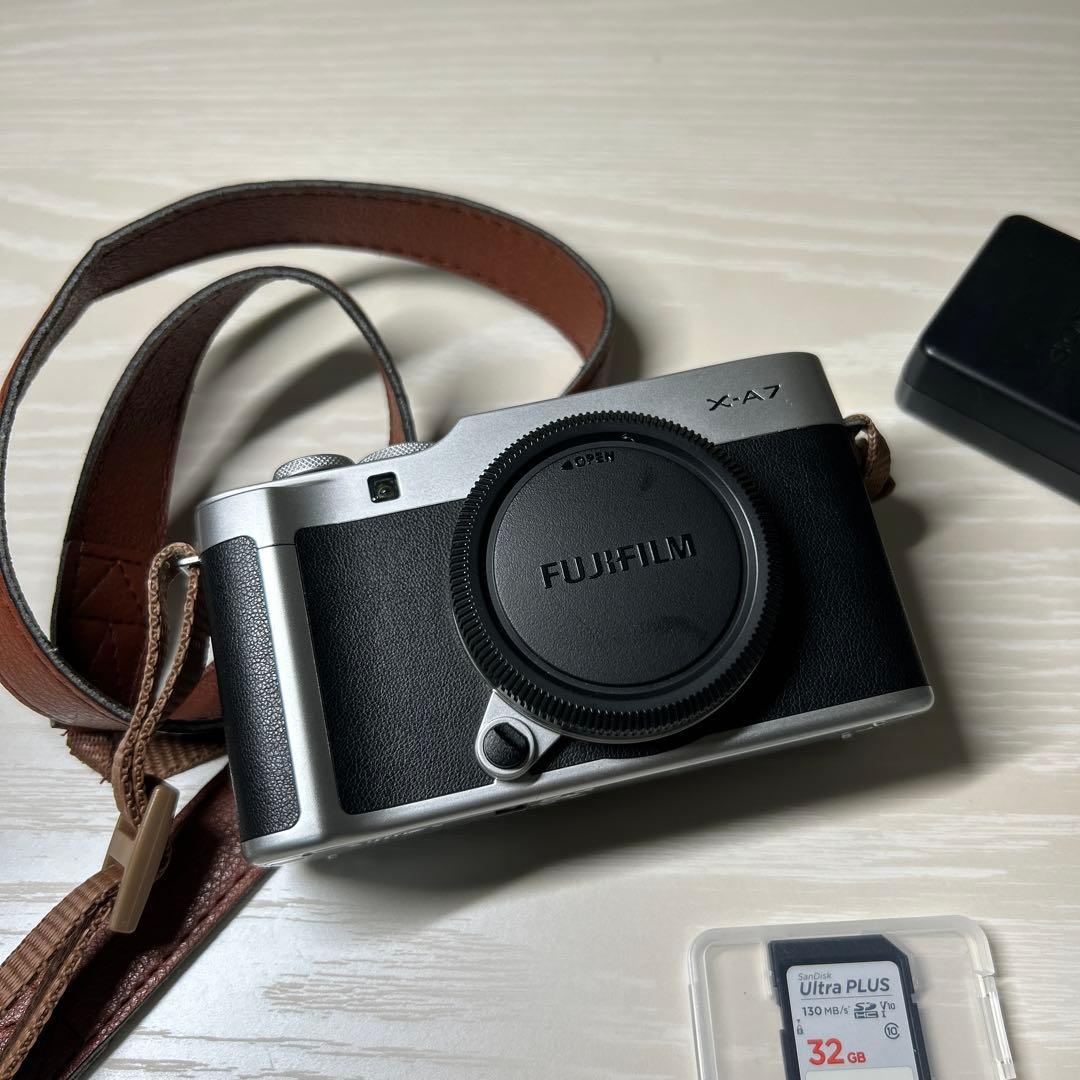 富士フイルム(FUJIFILM) ミラーレス一眼カメラ X-A7レンズキット Amazon | 富士フイルム(FUJIFILM) ミラーレス一眼カメラ X-A7レンズ