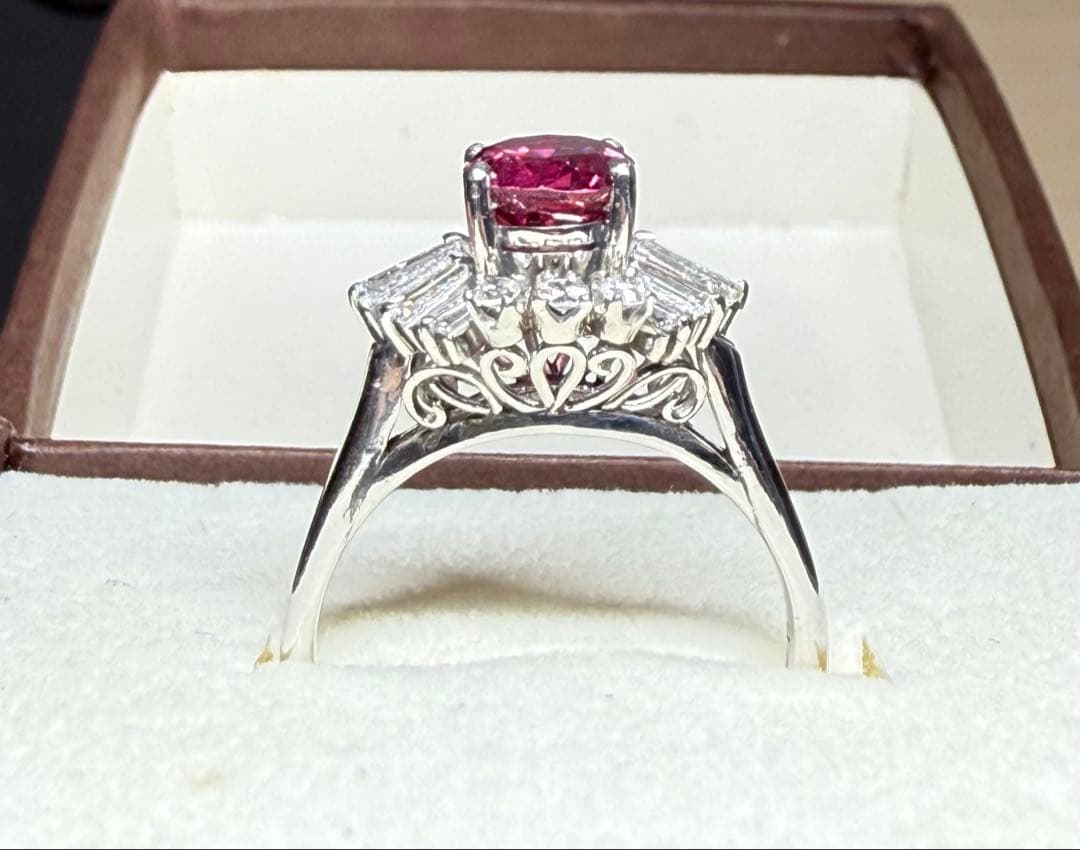 ルビー 1.76ct ダイヤモンド デザインリング 5.8g