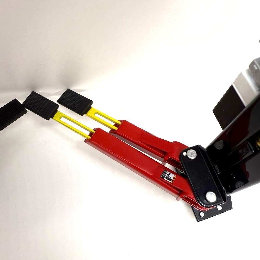 激レア BUICK 2 POST LIFT 1:18スケール 限定版