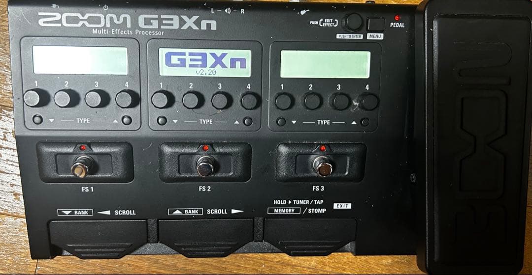 ZOOM G3Xn ギターエフェクター「最終値下げ」 Zoom G3Xn Multi-effects Processor with Expression Pedal | Sweetwater