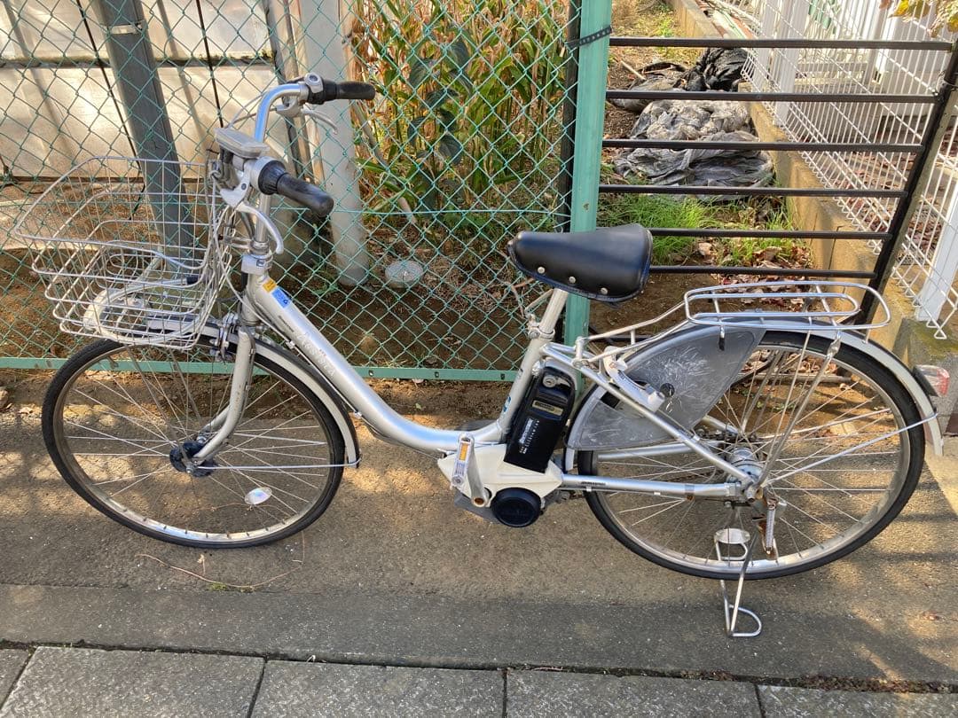 電動アシスト自転車 シルバー 前カゴ付き