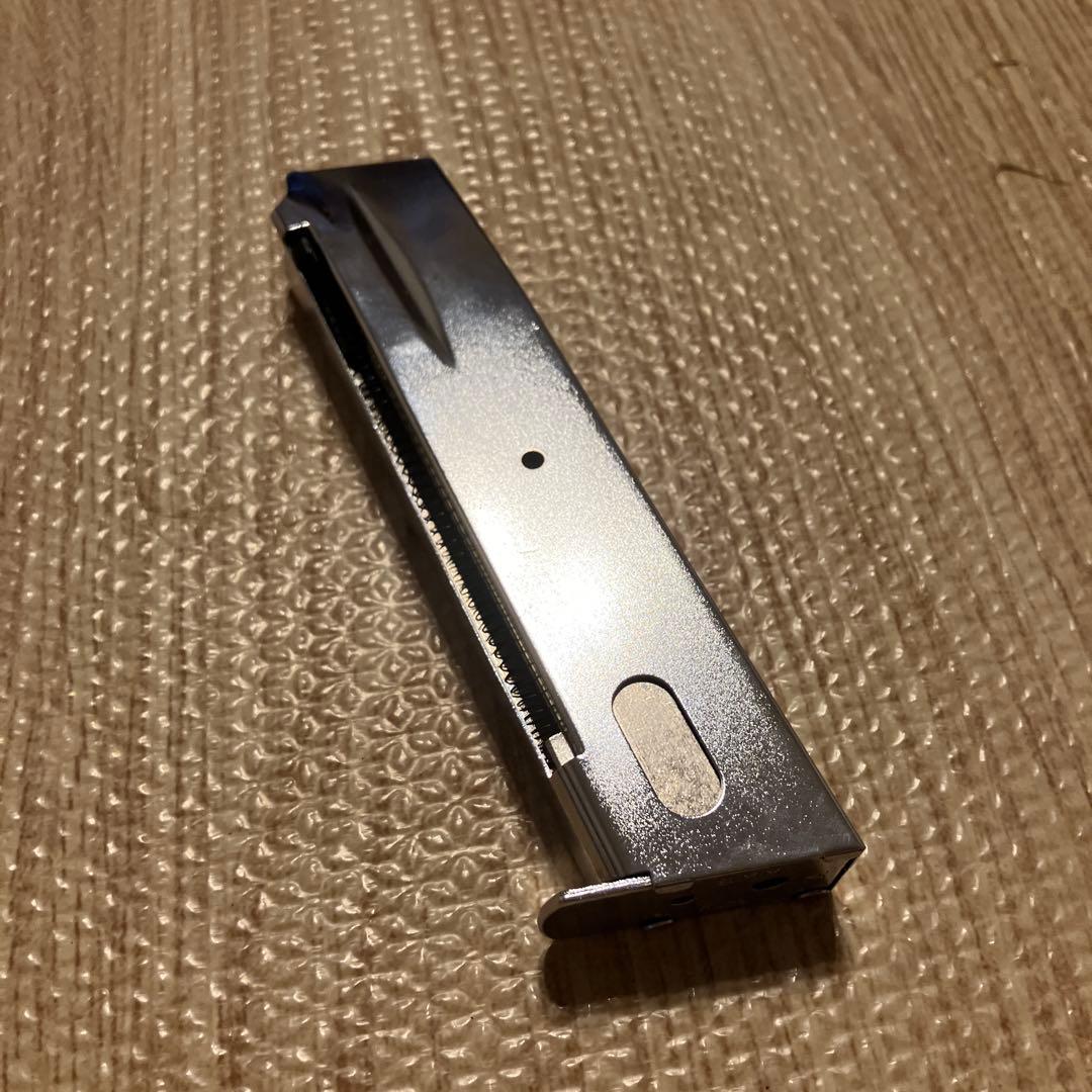 P226 シルバー/ブラック & P7 M13 ブラック