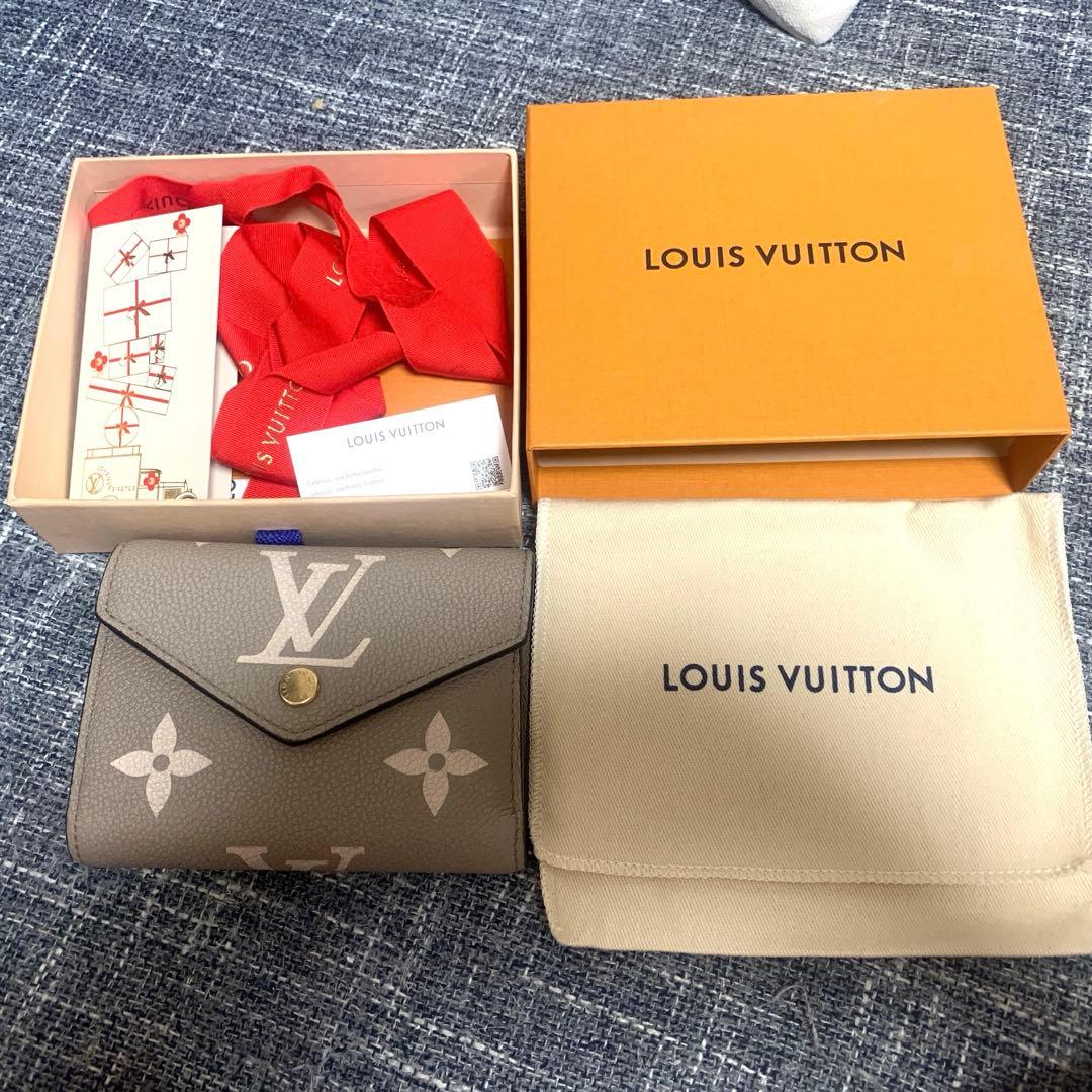 ⭐︎週末値下げ⭐︎【箱、袋、紙袋付き】ルイヴィトン ポルトフォィユ