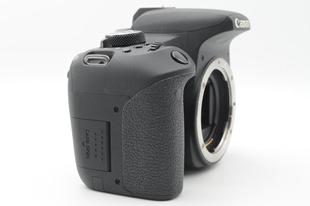 △新品級△新春初売りSALE△ Canon EOS Kiss x9i ダブル 買いでしょ