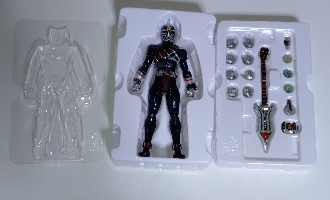 真骨彫製法 仮面ライダー 威吹鬼 斬鬼 轟鬼 フィギュアーツ