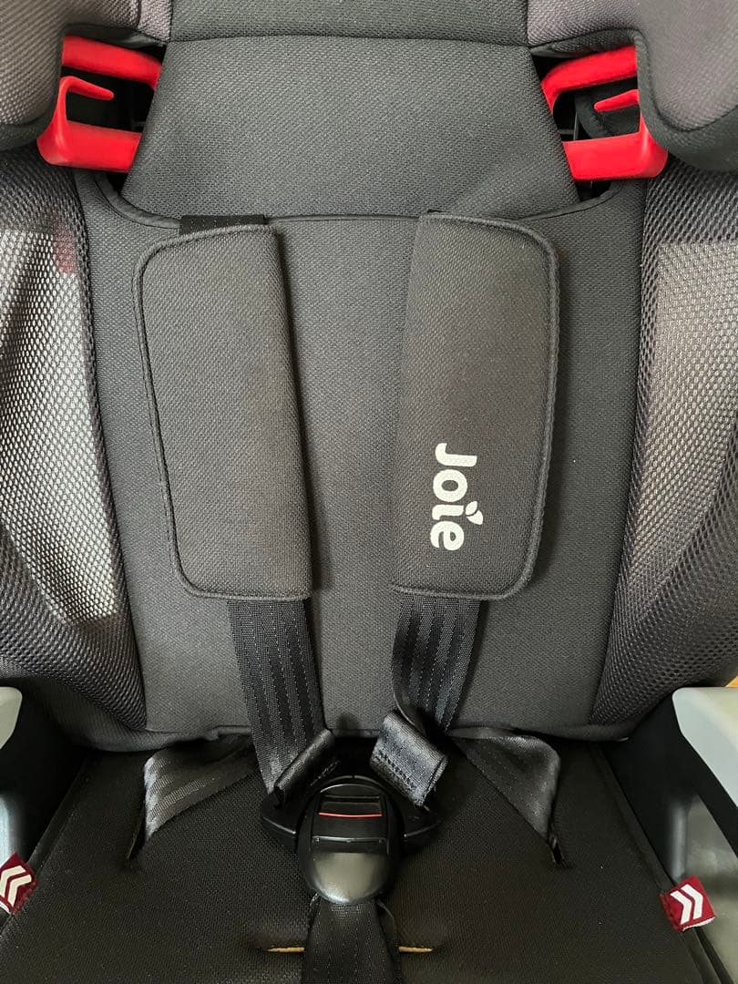 再値下げ！！送料込み！！　Joie エレベート　ジュニアシート