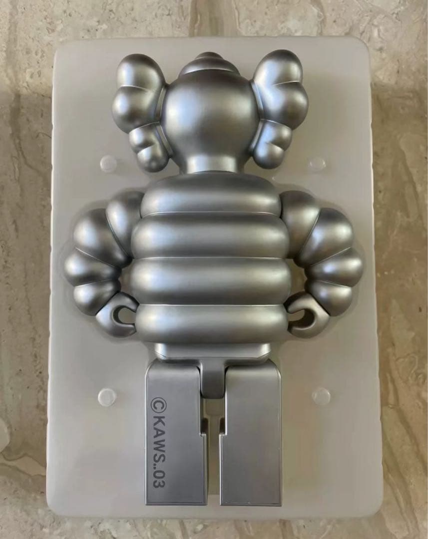 Bearbrick400%Kaws Chum Kubrick