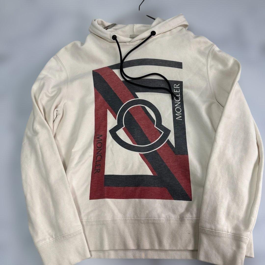 ✨大人気✨ MONCLER（モンクレール）　オフホワイトパーカーXL