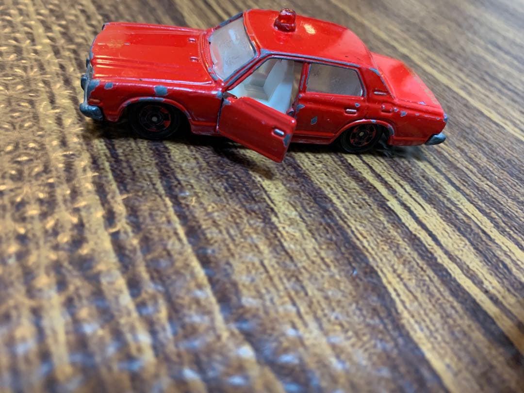 美品！プレミアム！トミカ！赤いイベントスペシャルダイキャストミニカー