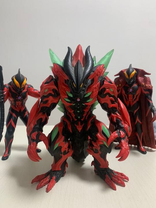 ウルトラマンベリアル3体セット ウルトラマンベリアル3体セット