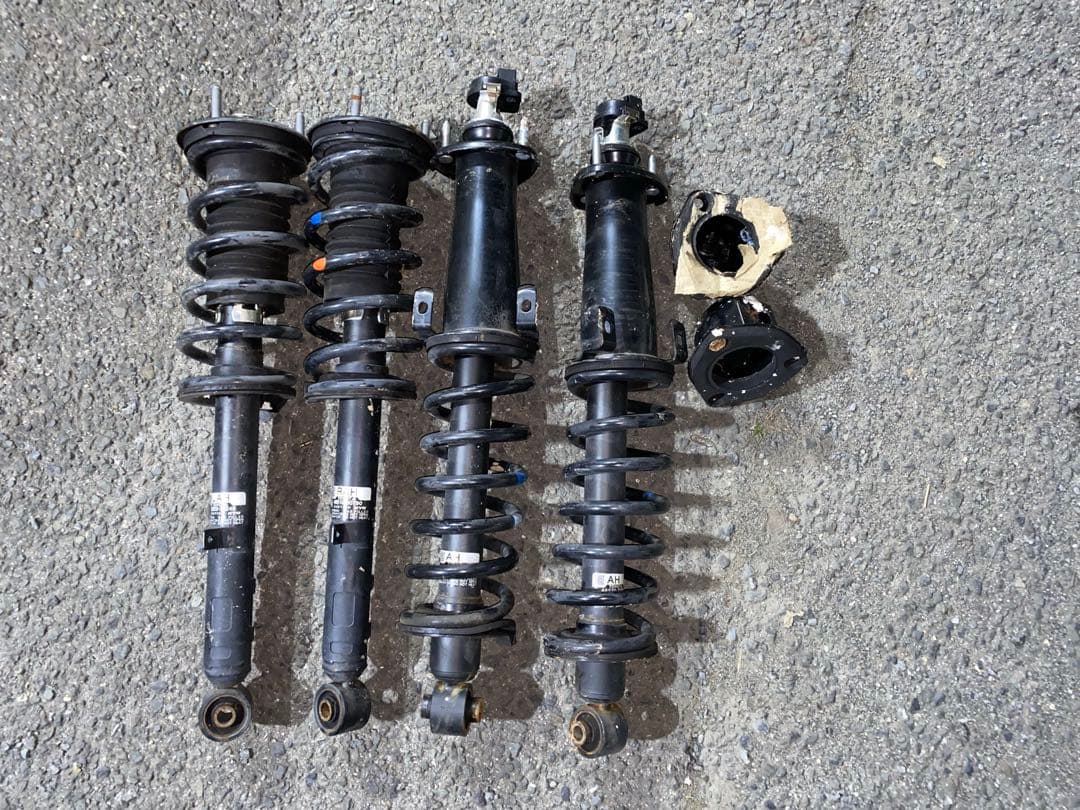 20クラウン純正サスペンション