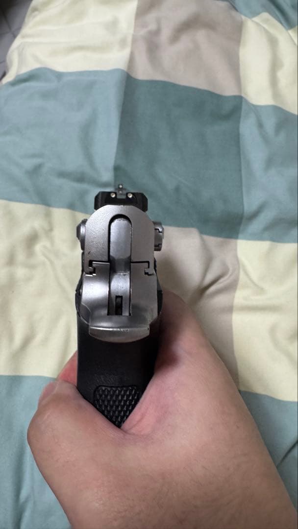 ウエスタンアームズ　ショーティ40 シルバー　マグナガスブローバック