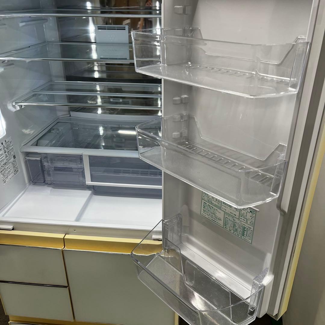 ★878　冷蔵庫　シャープ　大型　500ℓ級　大容量　白　安い　中古　設置無料